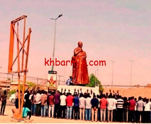تمثال البرهان في أم درمان