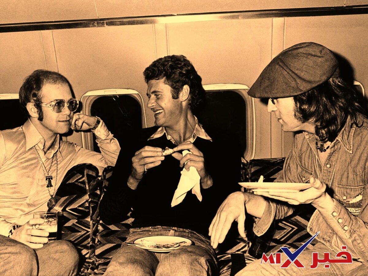 ken worked with tony while he was in london. صواب خطأ