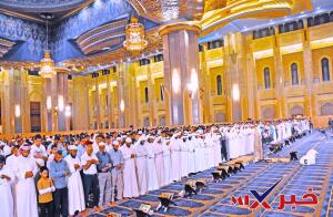 ترك صلاة الجماعة في بلد يدل على استحواذ الشيطان. صواب خطأ