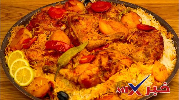 ما هي طريقة عمل مدفونة الدجاج في قدر الضغط؟